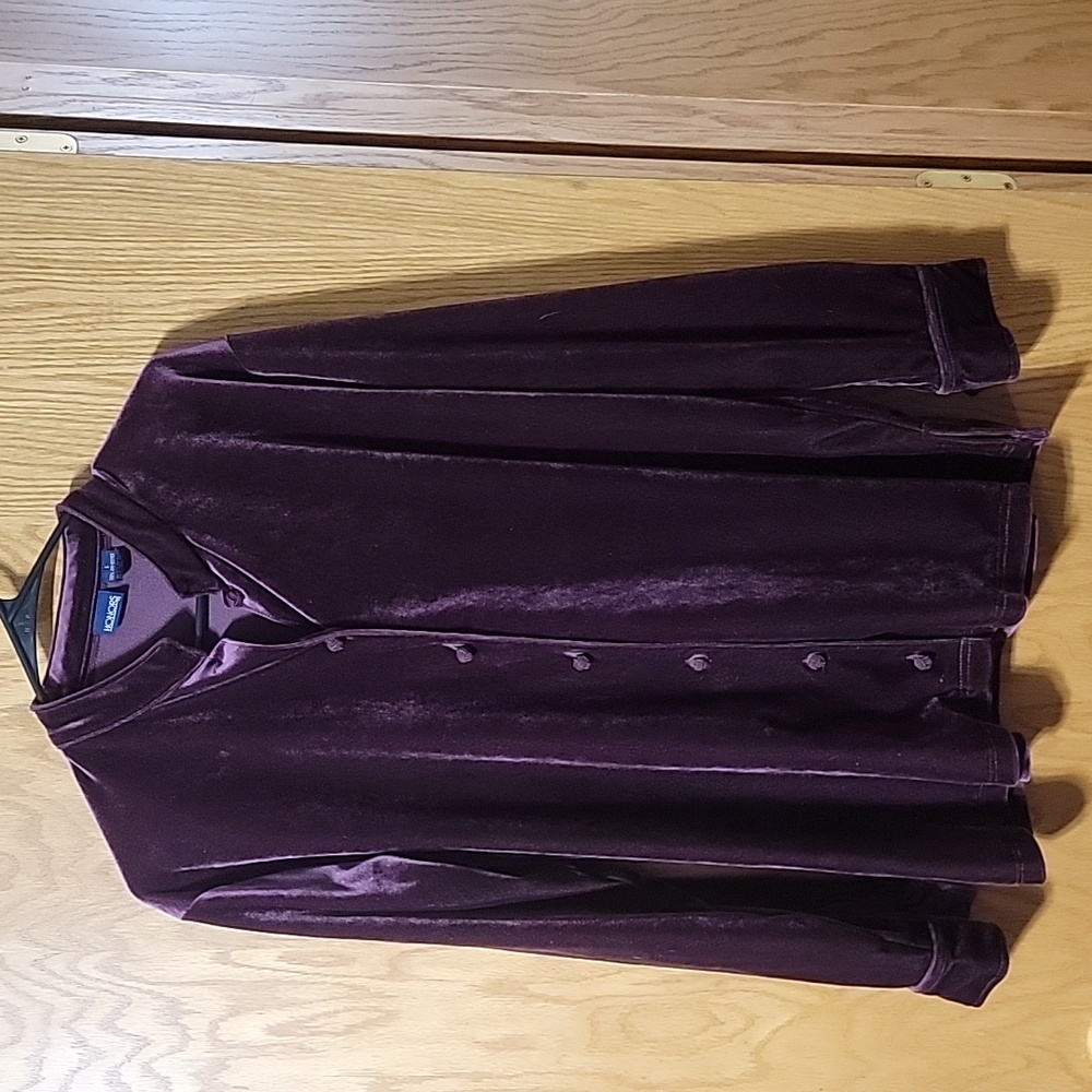 Honors Wine colored Velvet look shirt / jacket. Sz L